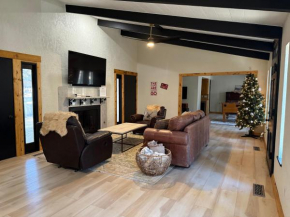 Base Camp: Central but Secluded 4 Bedroom
